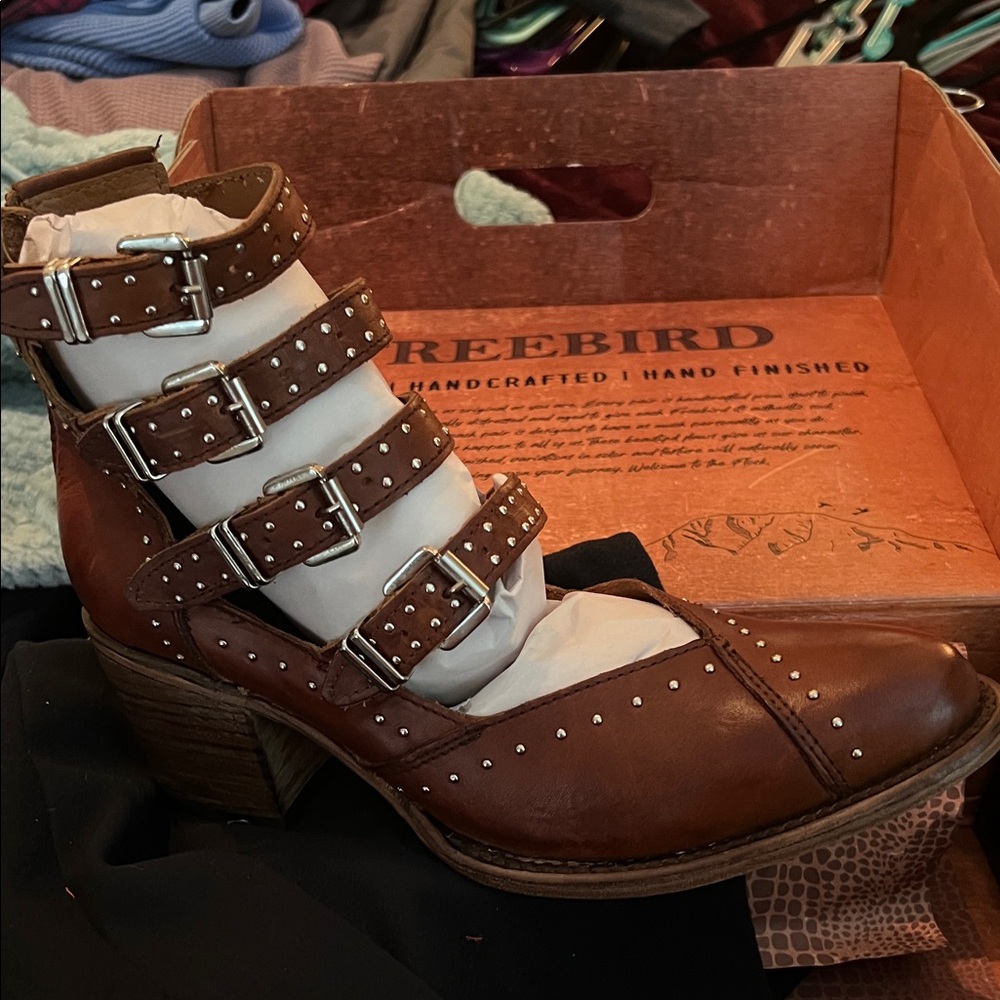 Freebird Felicity - Strappy Ankle Booties - Picture 2 of 8